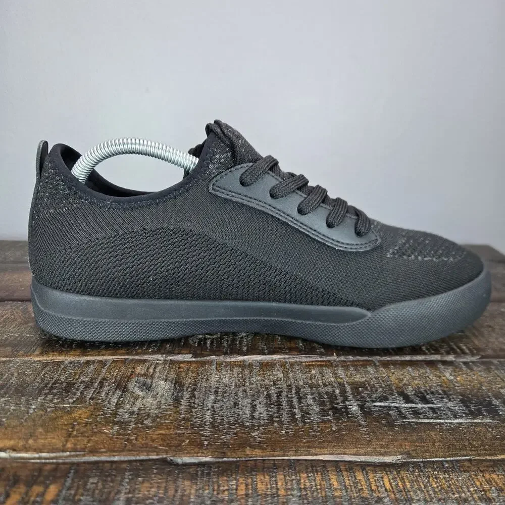 NEW Vessi Weekend 1.5 Sneaker Womens Size 8 Waterproof Shoes Asphalt Black Black